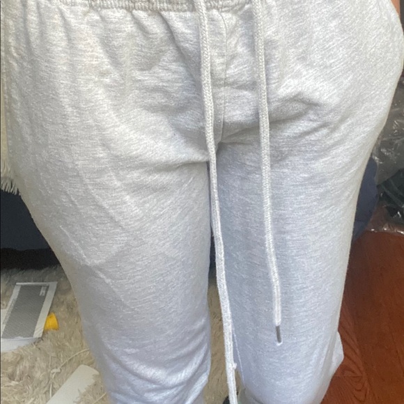 Grey semi fitted sweatpants - Picture 4 of 4